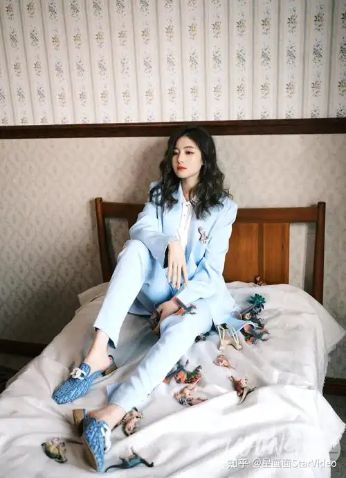 星画面youngx李兰迪前路未远步履不停