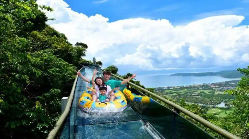 电影《非诚勿扰ii》,电视剧《亲爱的,热爱的》在海南三亚的主要取景地