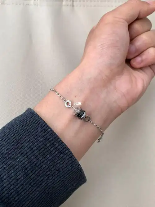 宝格丽慈善手链1699