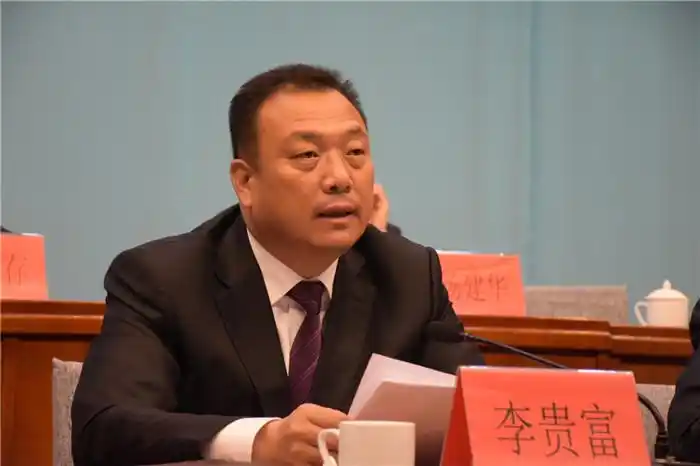 张旭 摄遵化市人民政府市长董学忠讲话.