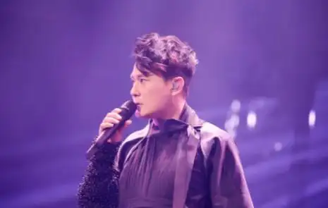 56岁张信哲:直到家中豪宅曝光,才知道他的低调都是"装"的