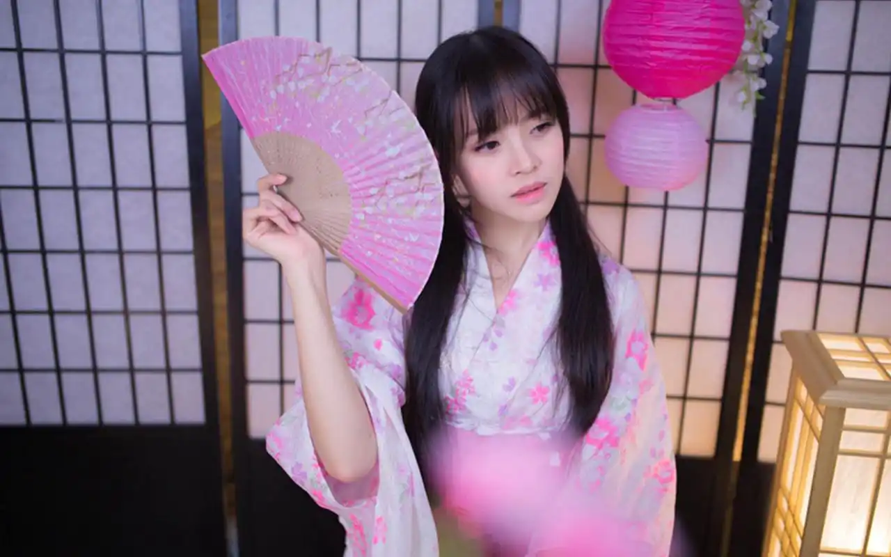 日系高颜值和服美女写真图片桌面壁纸