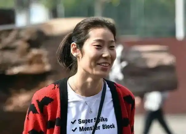 朱婷纹身惹争议!