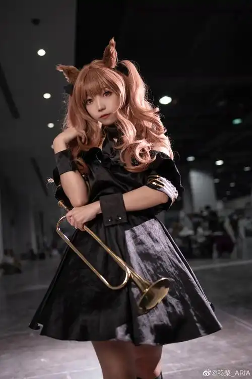 cos明日方舟安洁莉娜鸭梨aria