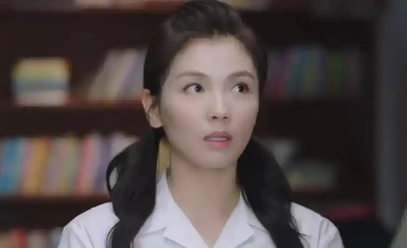 穿粉美,48岁演18岁,这7位中年女星扮起美来,真辣眼睛_闫妮_刘涛_叶璇