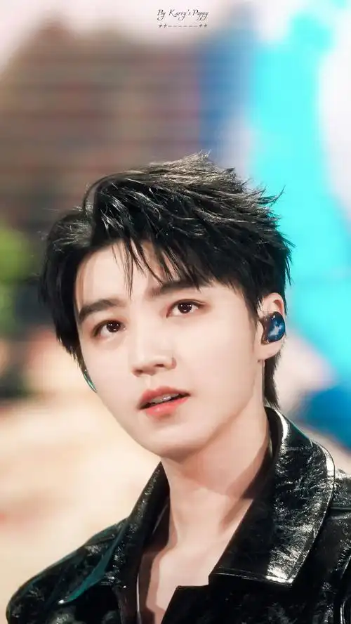 tfboys的歌已成为衡量时间的尺#王俊凯的帅气才是衡量时间的尺98