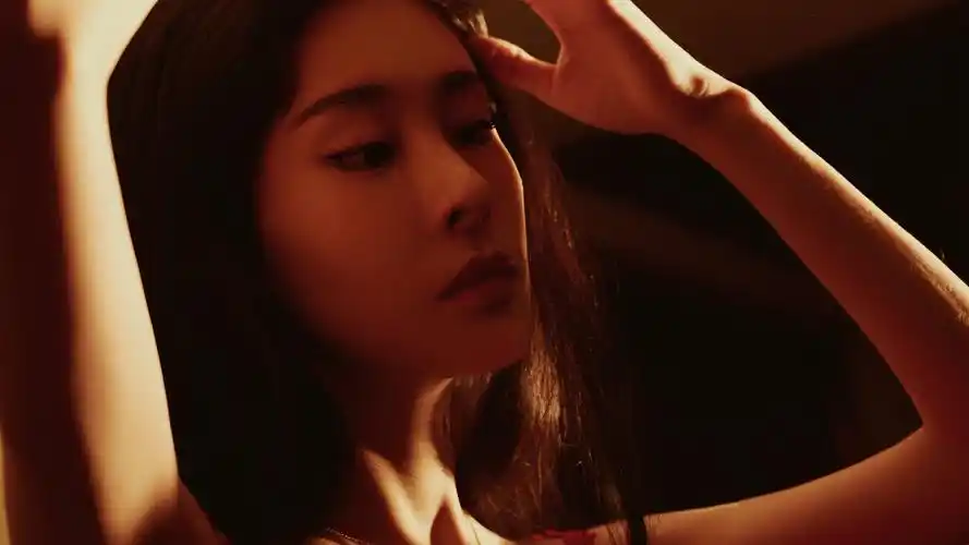 张碧晨红裙 性感 优雅桌面壁纸壁纸