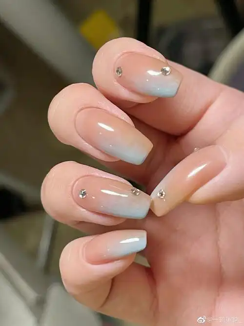 我的夏日ootd##夏日美甲