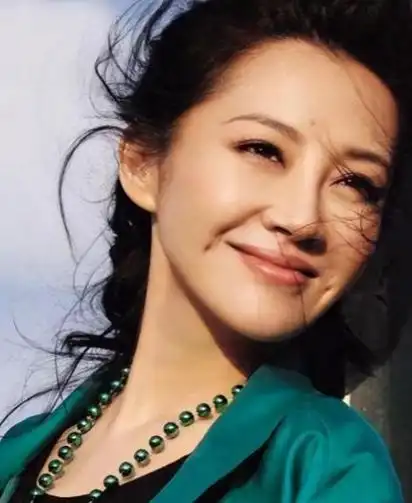 "京圈公主"的许晴,咋还依旧未婚呢?冯小刚的话说对了