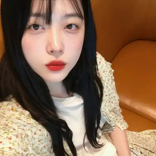 自修|615161有uu投稿94崔雪莉,所以修了一组雪莉头像9993