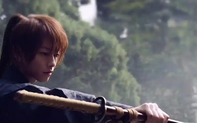 感受这个男人的魅力拔刀收刀出刀斩敌浪客剑心