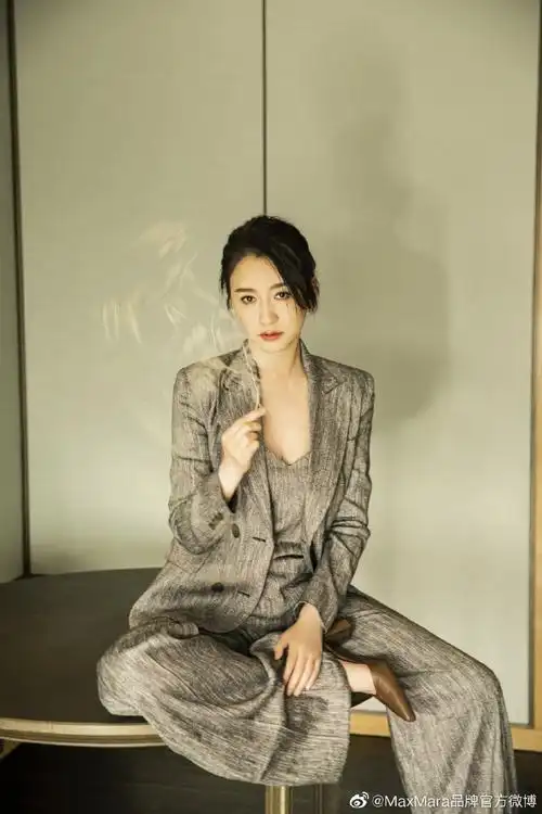 14岁的李小冉好清纯##李小冉眼泪是卡点落的吧