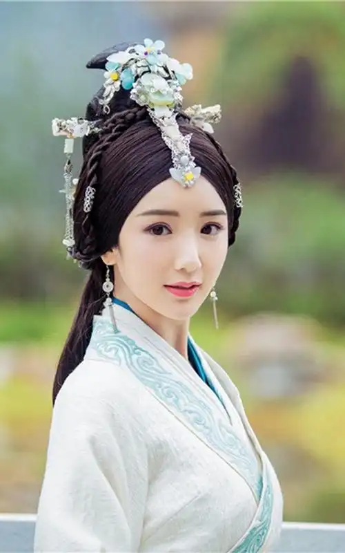 霍去病毛晓彤古装剧照