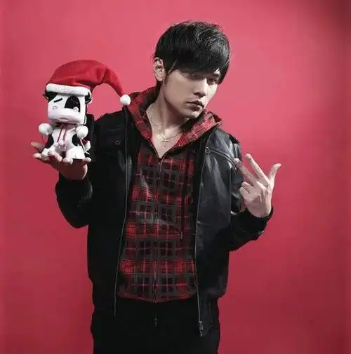 微信头像周杰伦动漫男头