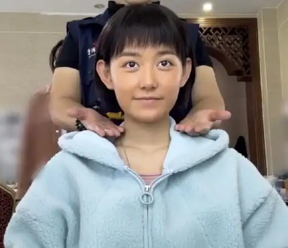 蒋依依短发造型##蒋依依一个迟到很久的vlog