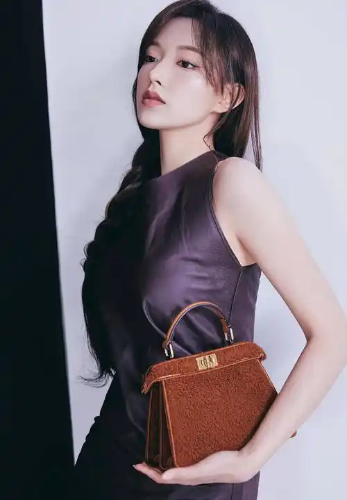 程潇拥有极好的身材,令人非常羡慕!