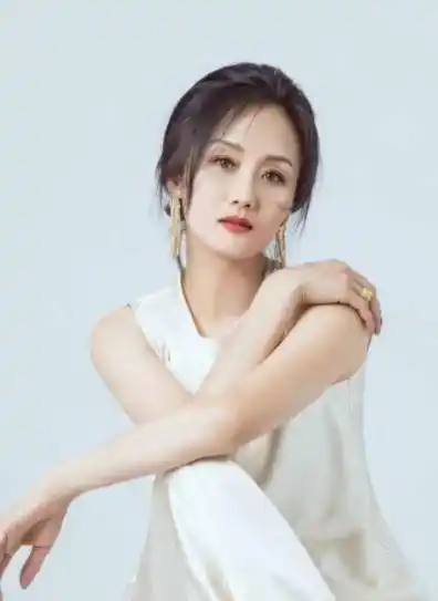 女儿是奥运冠军,"儿子"是当红明星,她才是真正的人生赢家_李颖_的要求