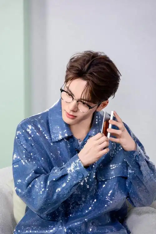 prsr帕莎眼镜##prsr帕莎眼镜品牌代言人曾舜晞##曾舜晞眼镜斯文感