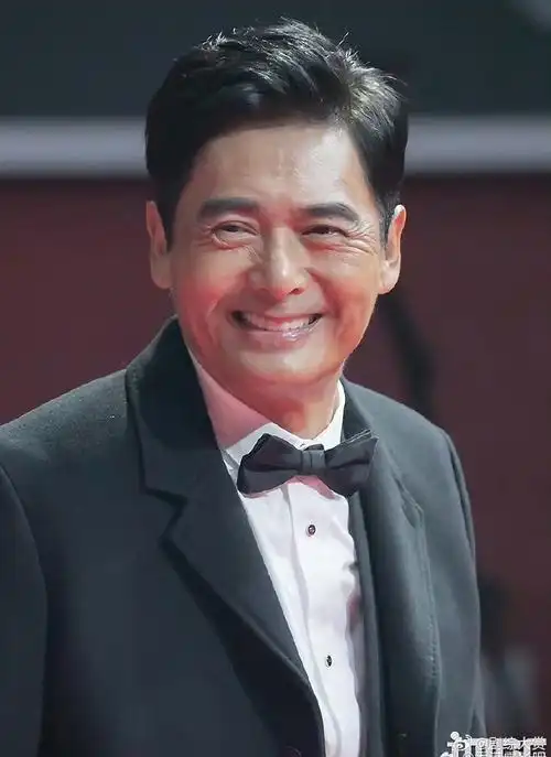 周润发回应裸捐56亿港币