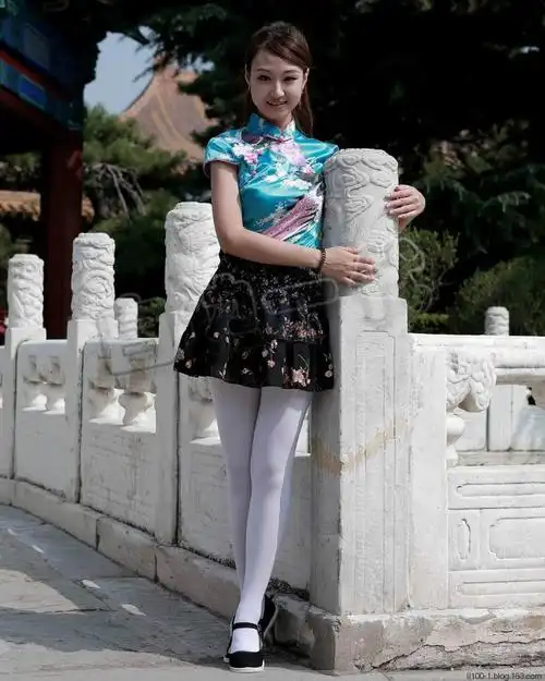 引用【布鞋情怀】穿一带式布鞋的美女丝袜秀腿a(79p)