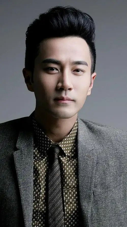 刘恺威对杨幂冷漠相待杨幂依旧唯爱他刘恺威近照说明一切