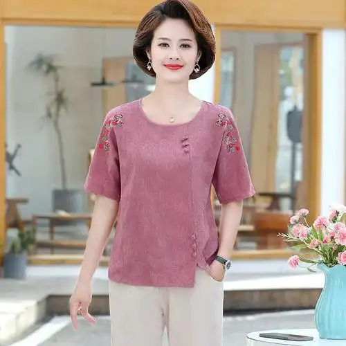 中年妇女妈妈夏装套装短袖t恤中老年女装棉麻上衣洋气两件套厂家
