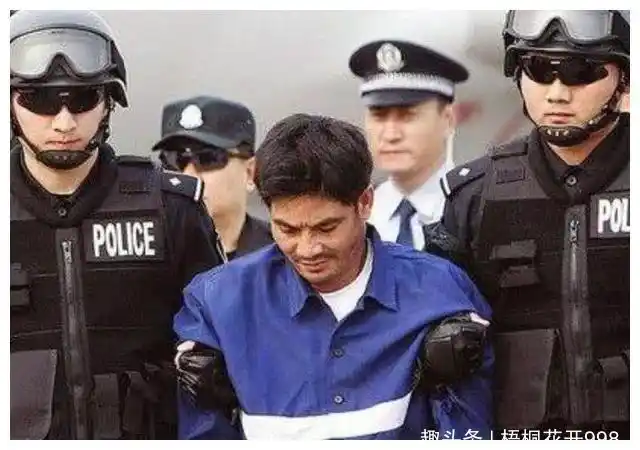 面对这个死刑犯执法人员忍不住打光所有子弹他究竟是谁