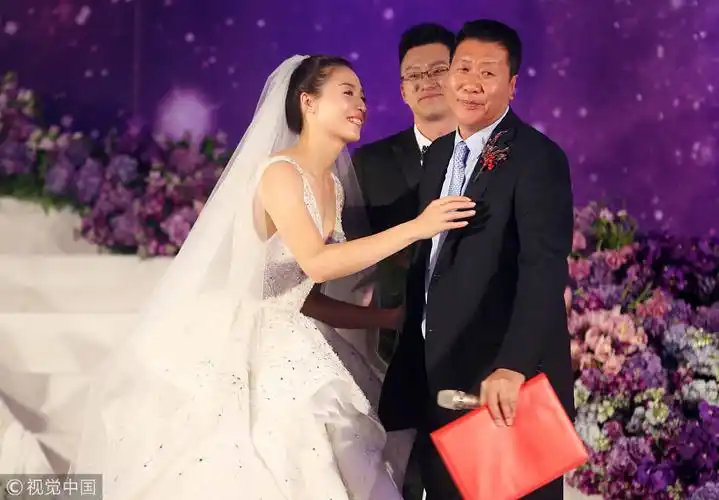 从cctv5走向cctv1!前女排队长退役后从政