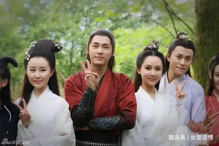 杨紫的红黑史和爱她的男人们,可不止邓伦和李现_赵丽颖_因为_剧中