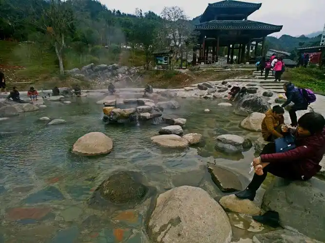 江西铜鼓汤里温泉,天然的温泉享受(副本)