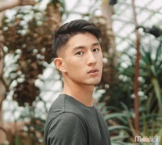 男生流行什么刘海发型图片 四款男生刘海发型两边剃掉更帅