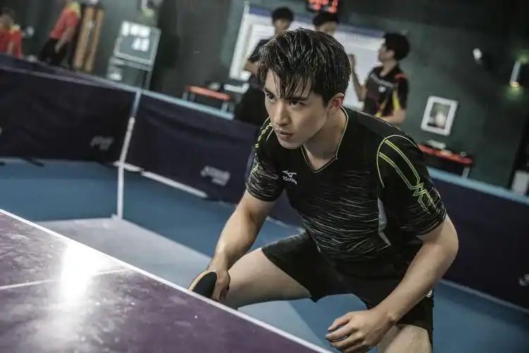 《荣耀乒乓》完美收官 许魏洲发文告别于克南恋恋不舍
