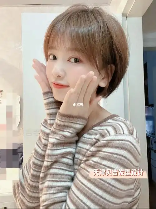 韩式女生短发免打理适合夏天减龄清爽显小