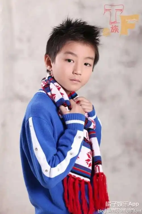 【老照片】王俊凯小的时候好可爱啊,真像个小土豆一样