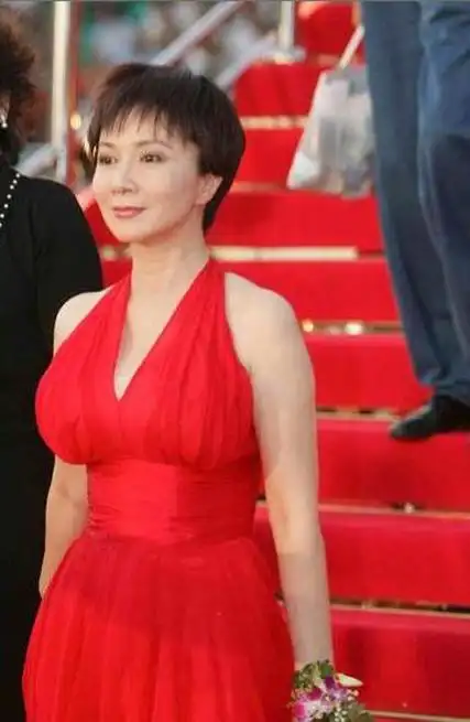 别动不动就"蔡明定律"了,你知道蔡明年轻时有多惊艳吗