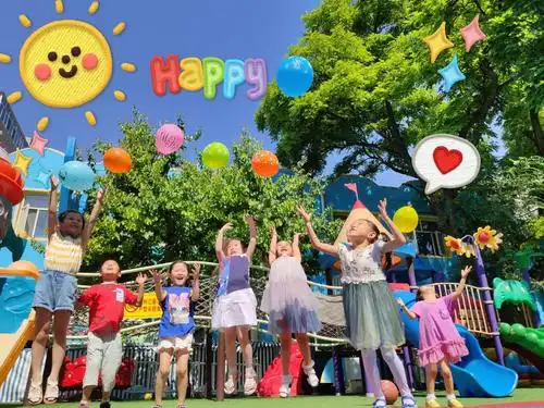 毕业季|以梦为马,驰骋未来 张家口市桥西区民族幼儿园的创意毕业照"