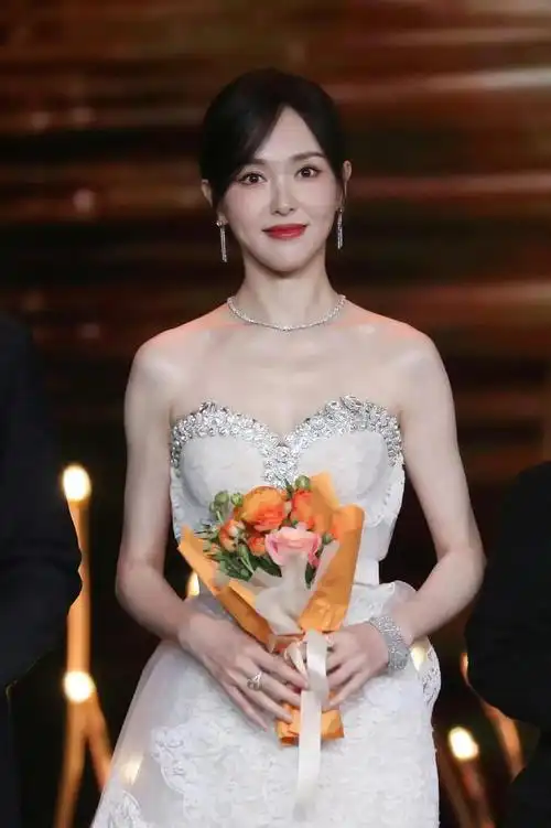 唐嫣生图太美啦