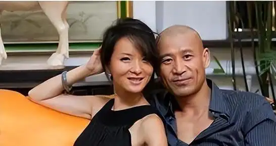 谢兰21岁成名丈夫为她做12年丁克41岁意外怀孕的她现状如何