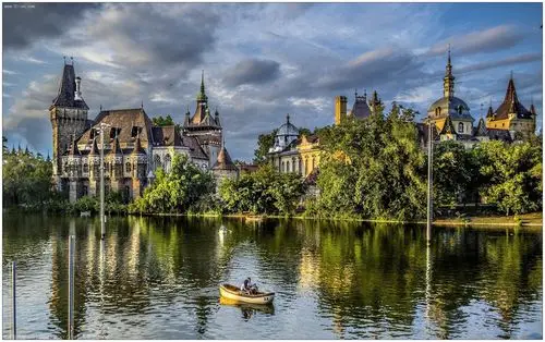 贫穷限制了我的想象!