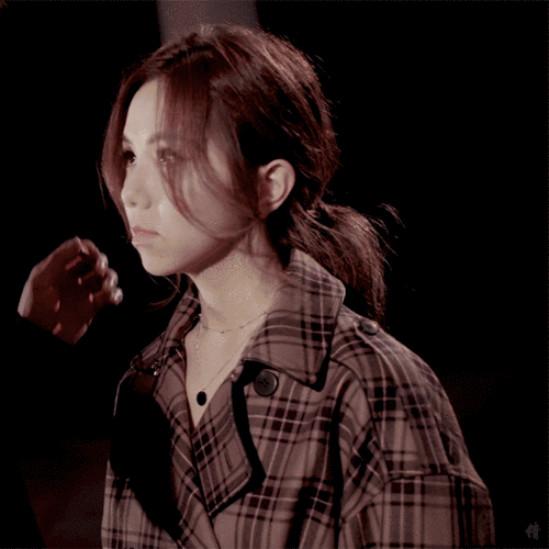 邓紫棋唱歌好听还会穿几件外套就能时髦一整季学会你也变潮人