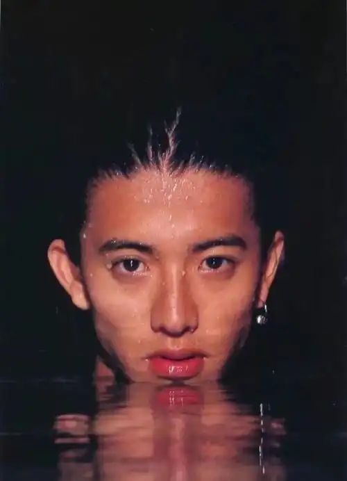 49岁木村拓哉愿你永远温暖明亮如少年