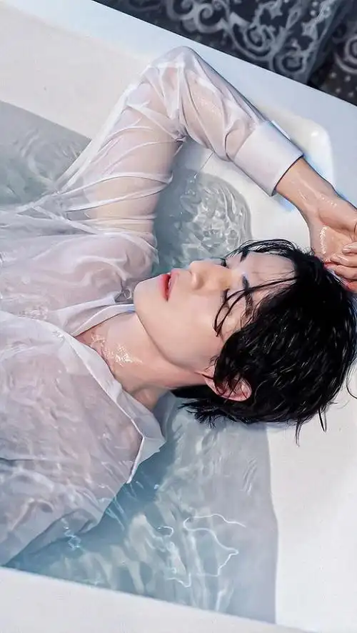 184cm韩国冻龄男神,39岁做狐狸精刷爆全网:吃了防腐剂?