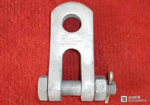 连接金具-直角挂板用途:直角挂板,尽管身小,在线路