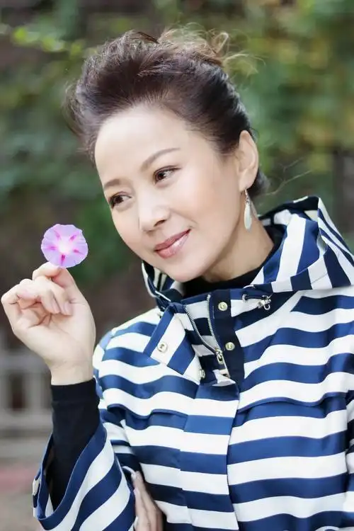 善始善终杀青赵越塑造角色以情动人