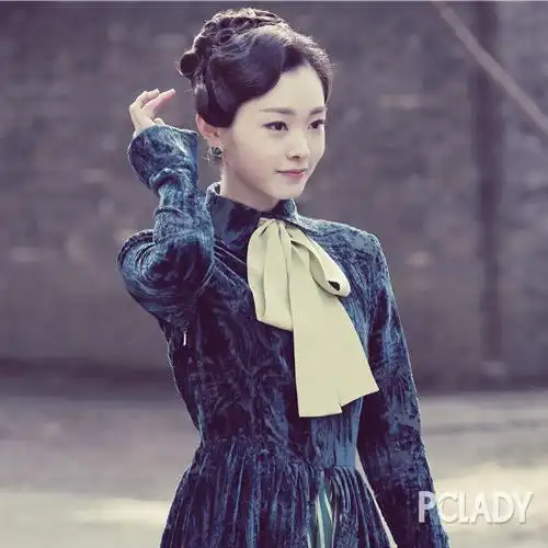 刘诗诗民国发型风情万种 小花都爱手推波纹?