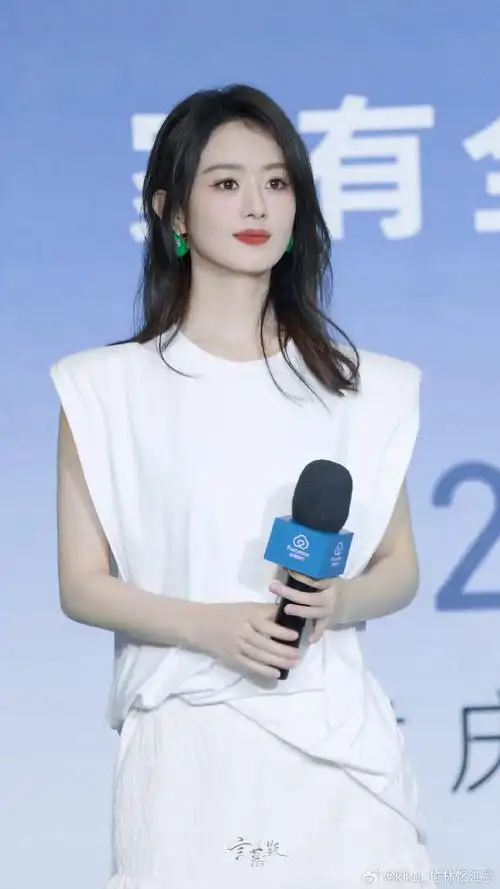 赵丽颖超话zly#赵丽颖沈璃#zly#赵丽颖李红樱#娱乐圈说起"圆脸",大概