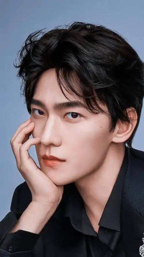 宝格丽品牌代言人杨洋