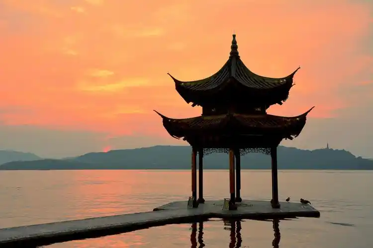 杭州最受欢迎的5a级景区,已经免费开放16年|西湖|杭州|景区_新浪新闻