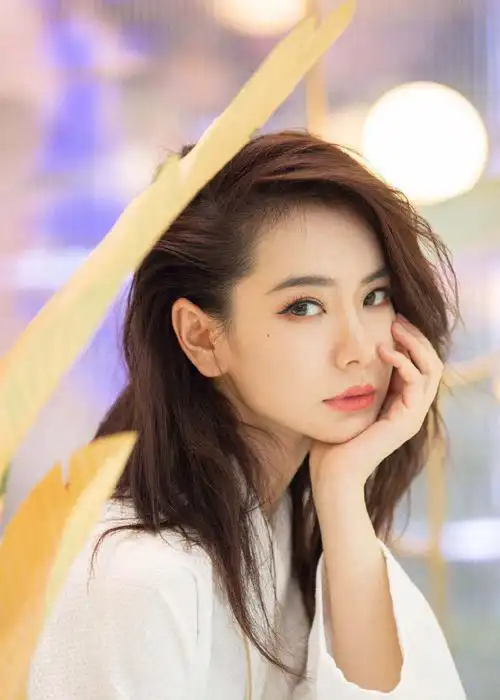 戚薇浴袍造型性感写真图片79