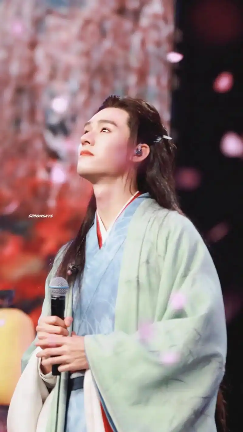 龚俊 #温客行龚俊红衣 #安乐传 #温客行 #古装造型   - 抖音